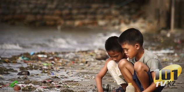 Елдегі 6 миллионнан астам бүлдіршіннің әрбір алтыншысы қиын жағдайда өсіп келеді