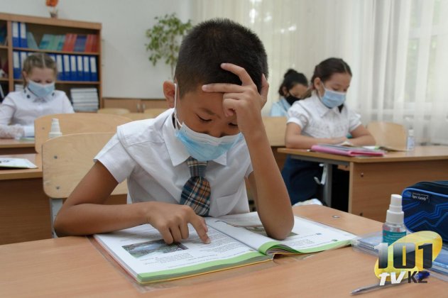 Тіл саясаты комитеті қазақ тілін дамыту үшін қандай шара ұйымдастырып жатыр?  Облыс аумағында қанша тегін оқыту орталығы бар?