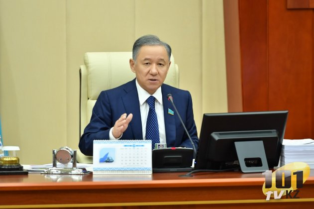 «Готовиться надо!». Нурлан Нигматулин отчитал главу ЕНПФ